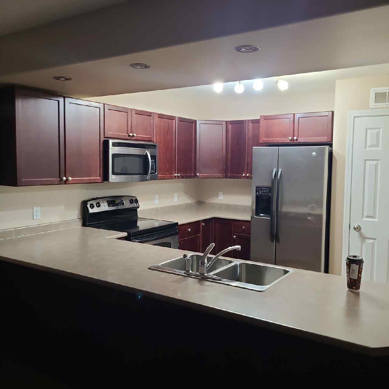 102 Goldeneye Street - 207